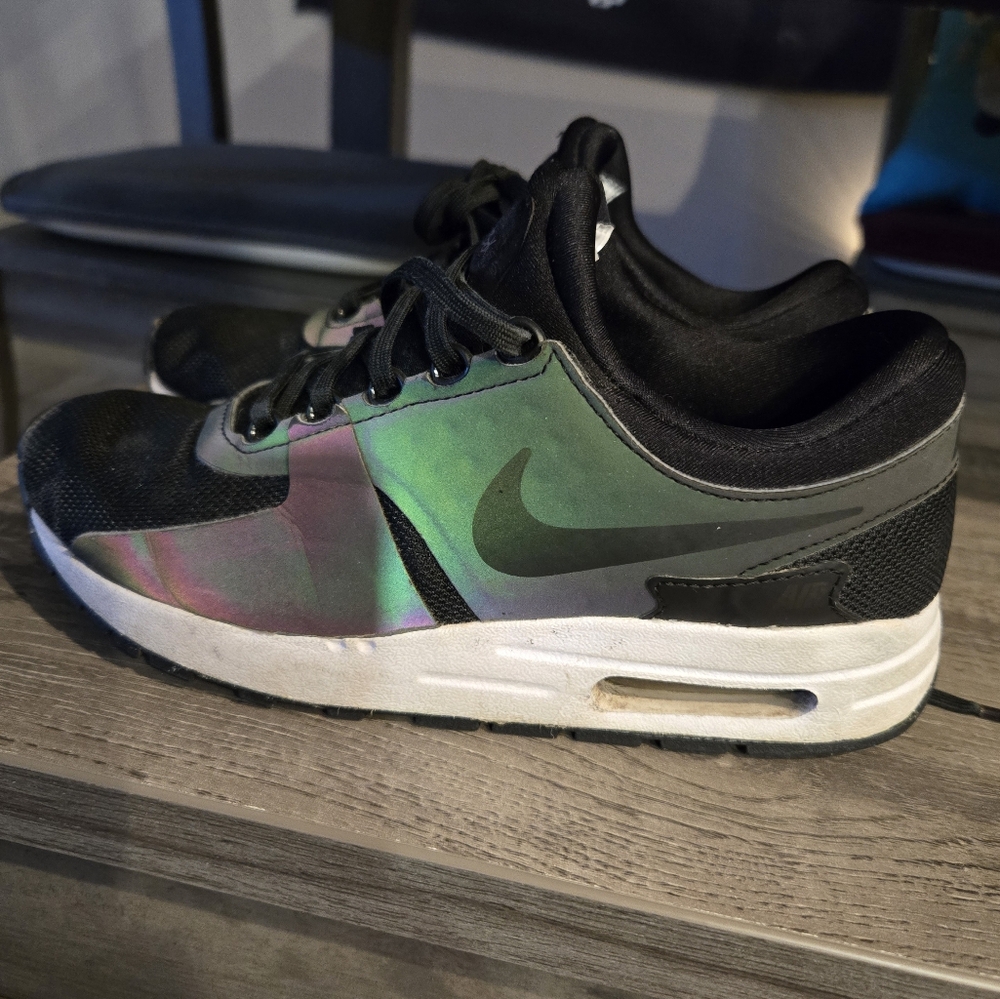 Nike Air Max Youth Size 4 - Holographic Accent Color!